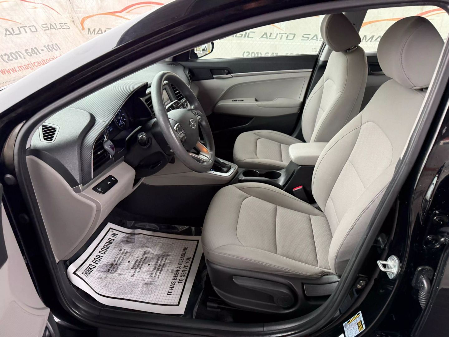 2020 Hyundai Elantra - Image 15