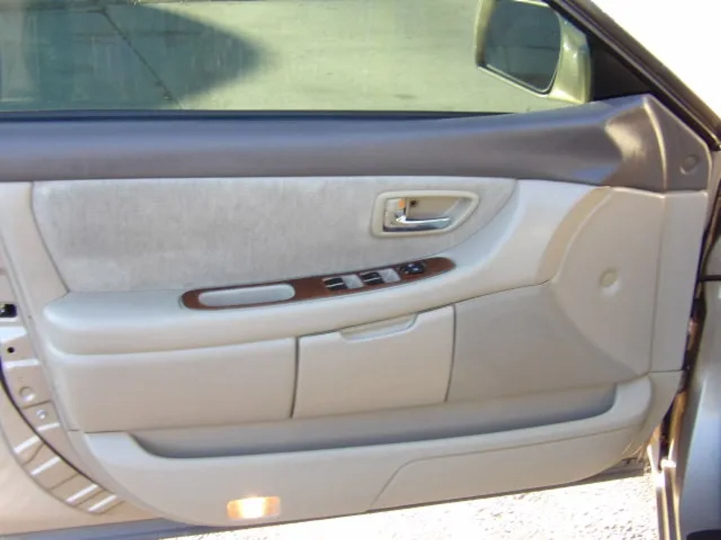 Image 9 of 2000 TOYOTA AVALON