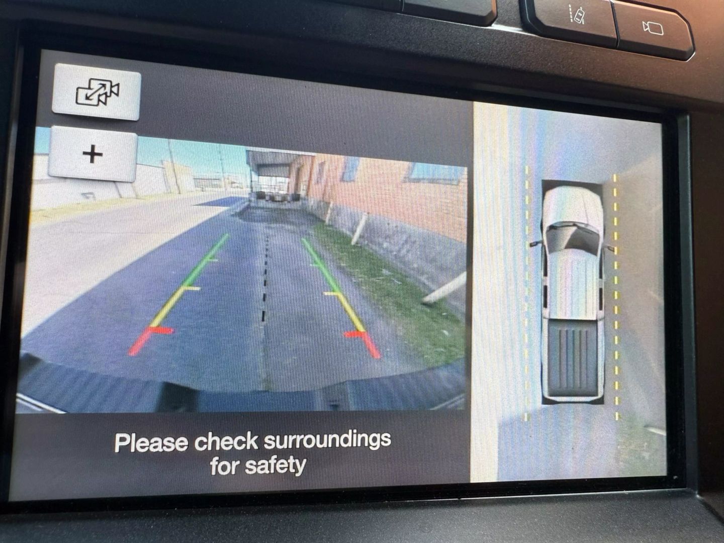 2018 Ford F250 Super Duty Crew Cab - Image 28