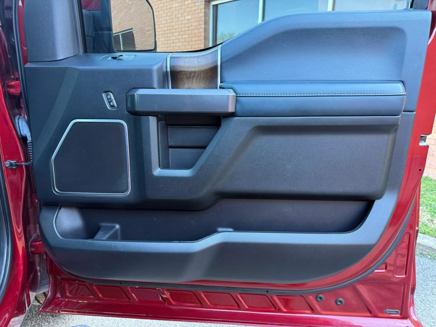 2018 Ford F150 Supercrew Cab - Image 25