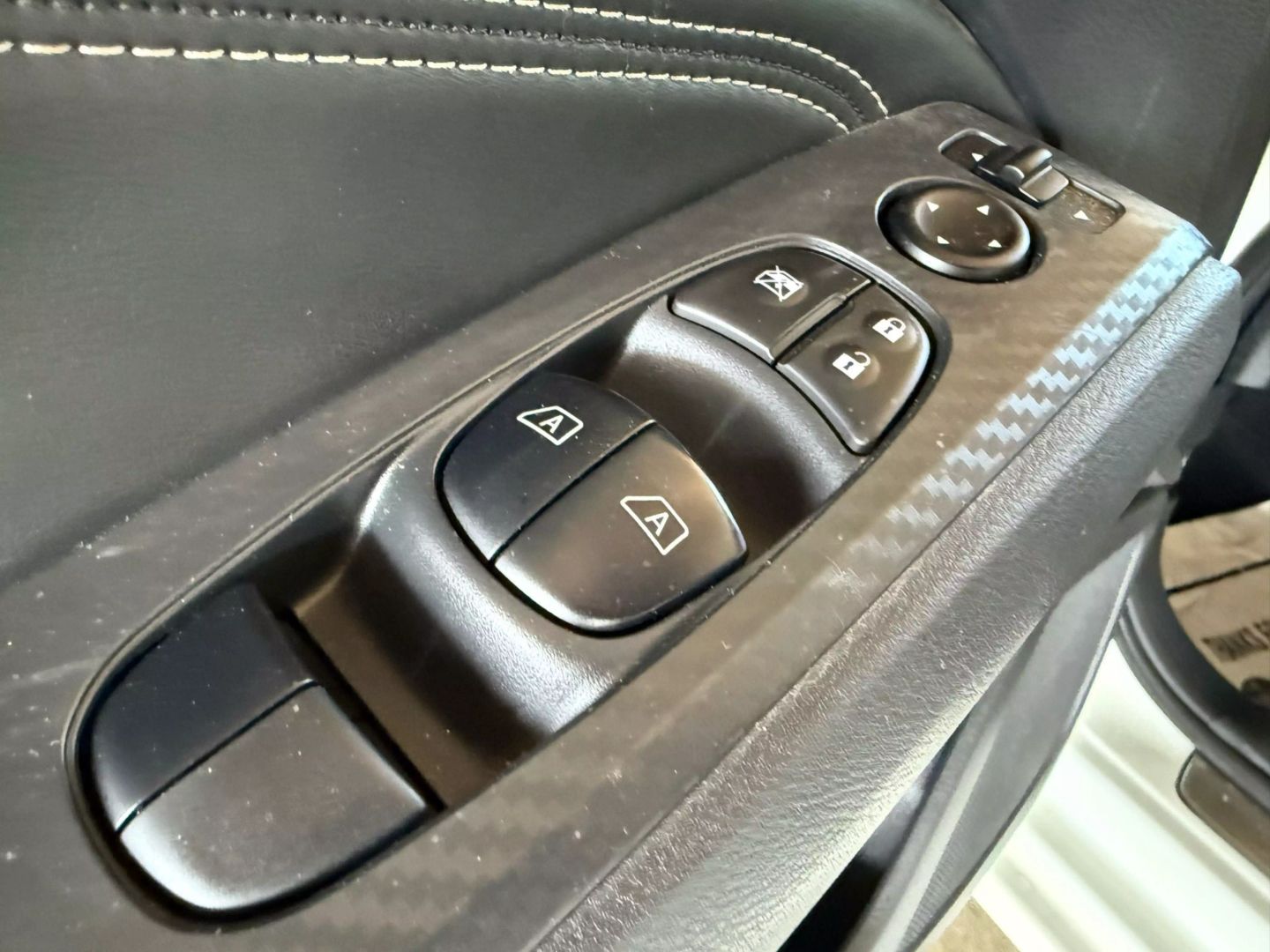 2019 Nissan Altima - Image 11