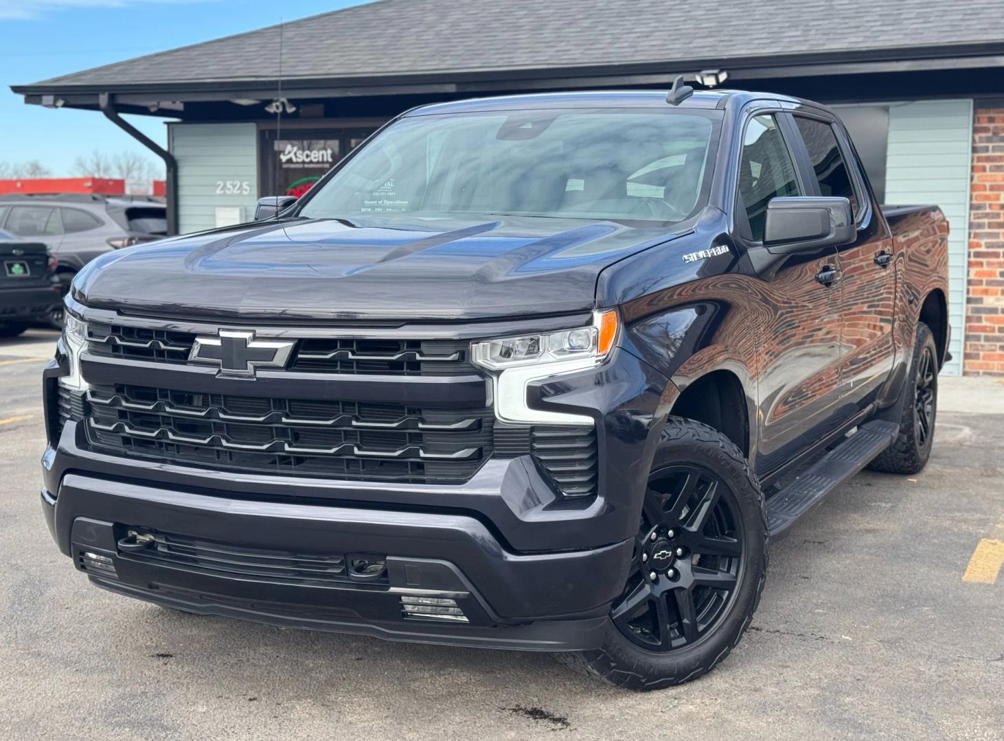 2022 Chevrolet Silverado 1500 Crew Cab - Image 8