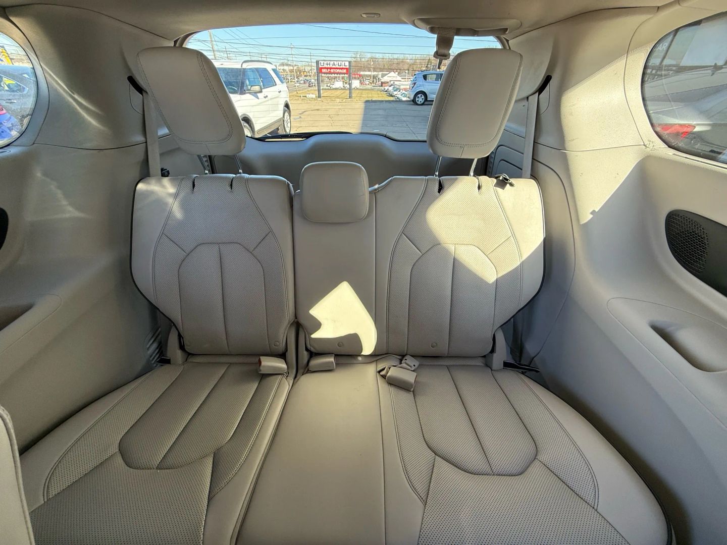 2018 Chrysler Pacifica Hybrid - Image 28