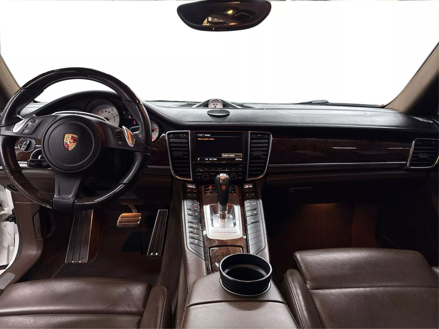 2015 Porsche Panamera - Image 20