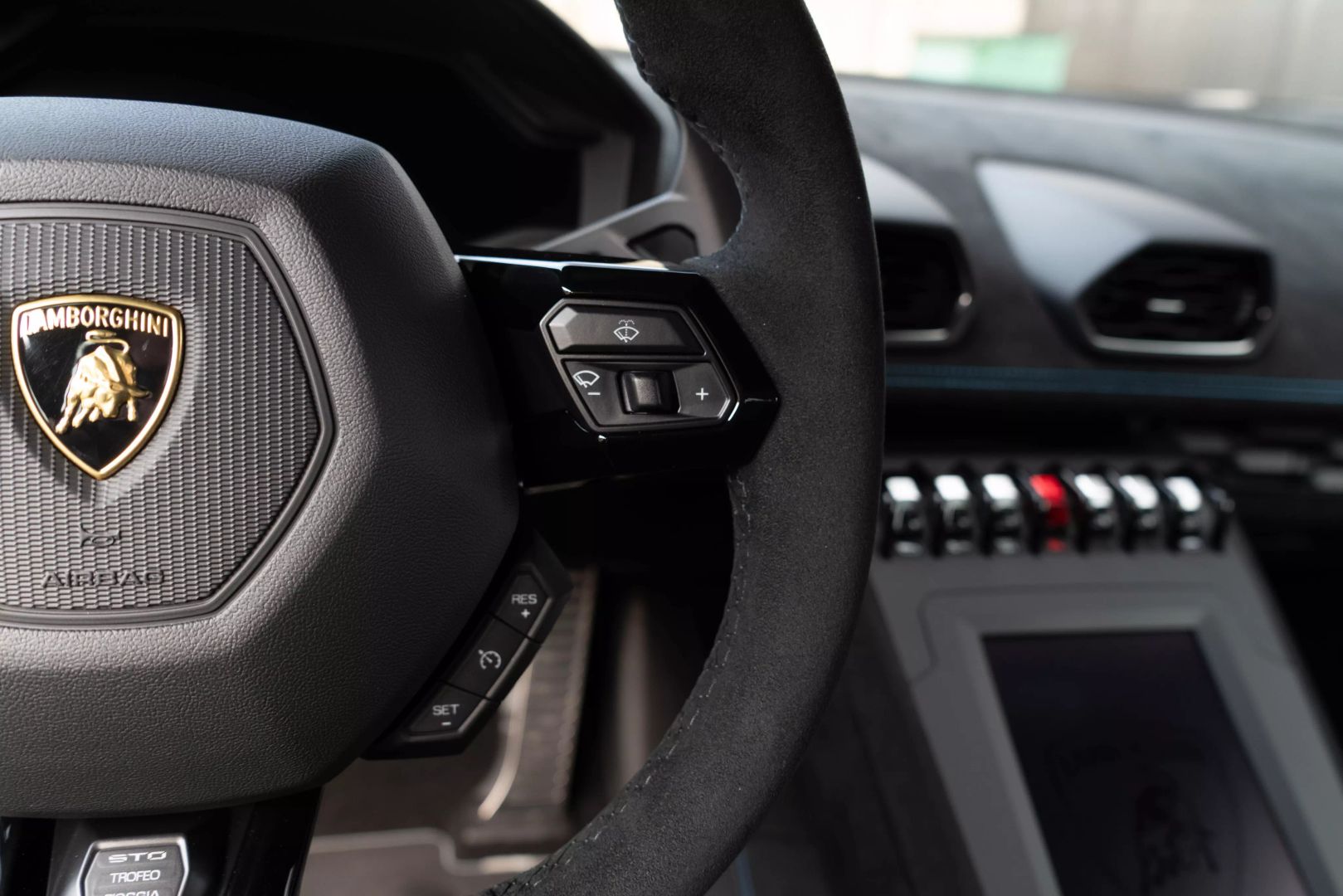 2024 Lamborghini Huracan - Image 55