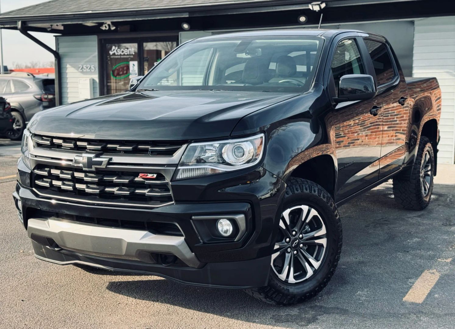 2022 Chevrolet Colorado Crew Cab - Image 5