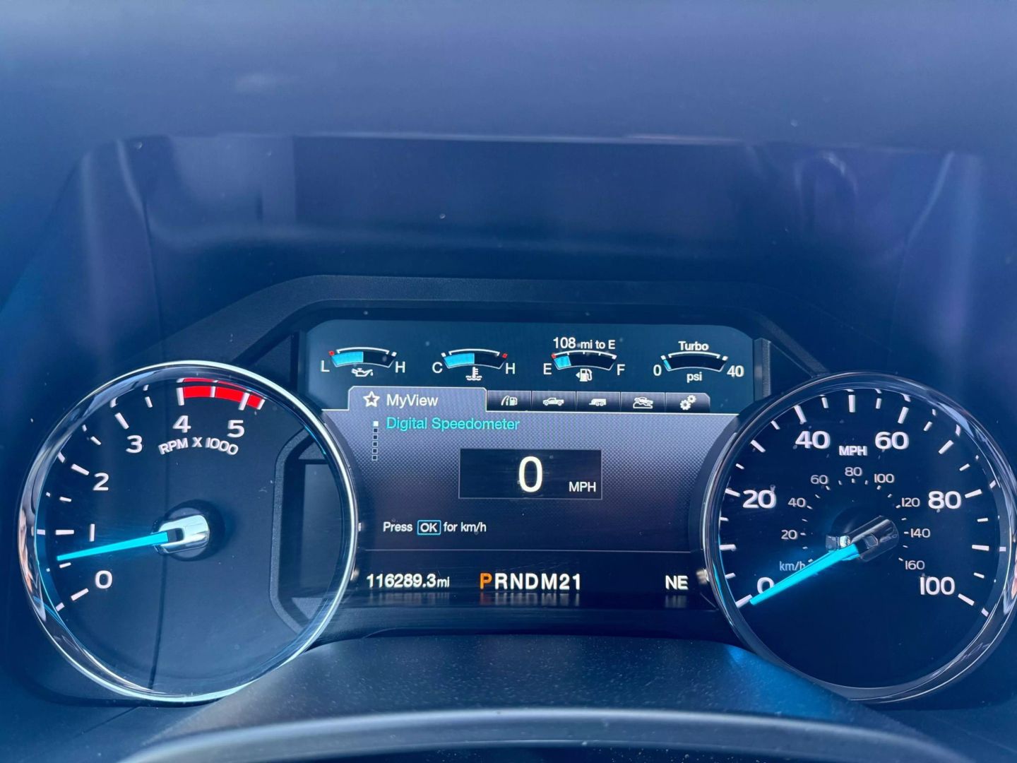 2018 Ford F250 Super Duty Crew Cab - Image 29