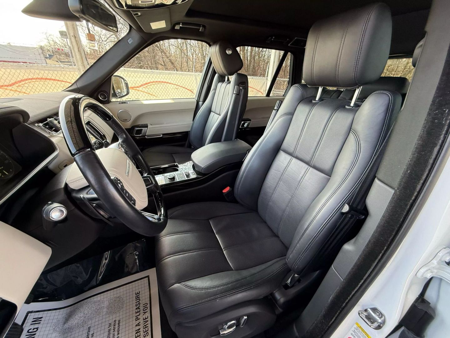 2016 Land Rover Range Rover - Image 16