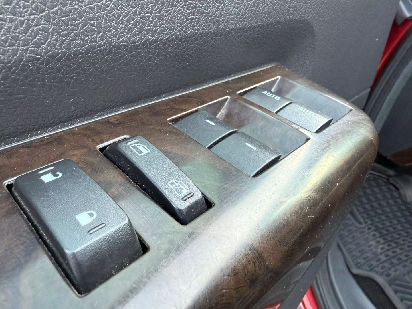 2016 Ford F250 Super Duty Crew Cab - Image 14