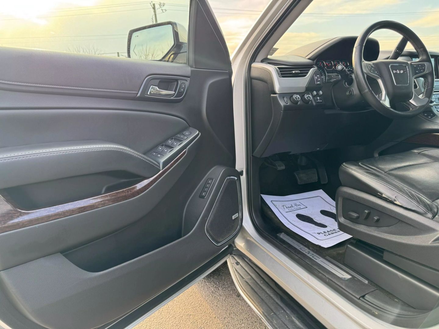 Image 7 of 2017 GMC YUKON