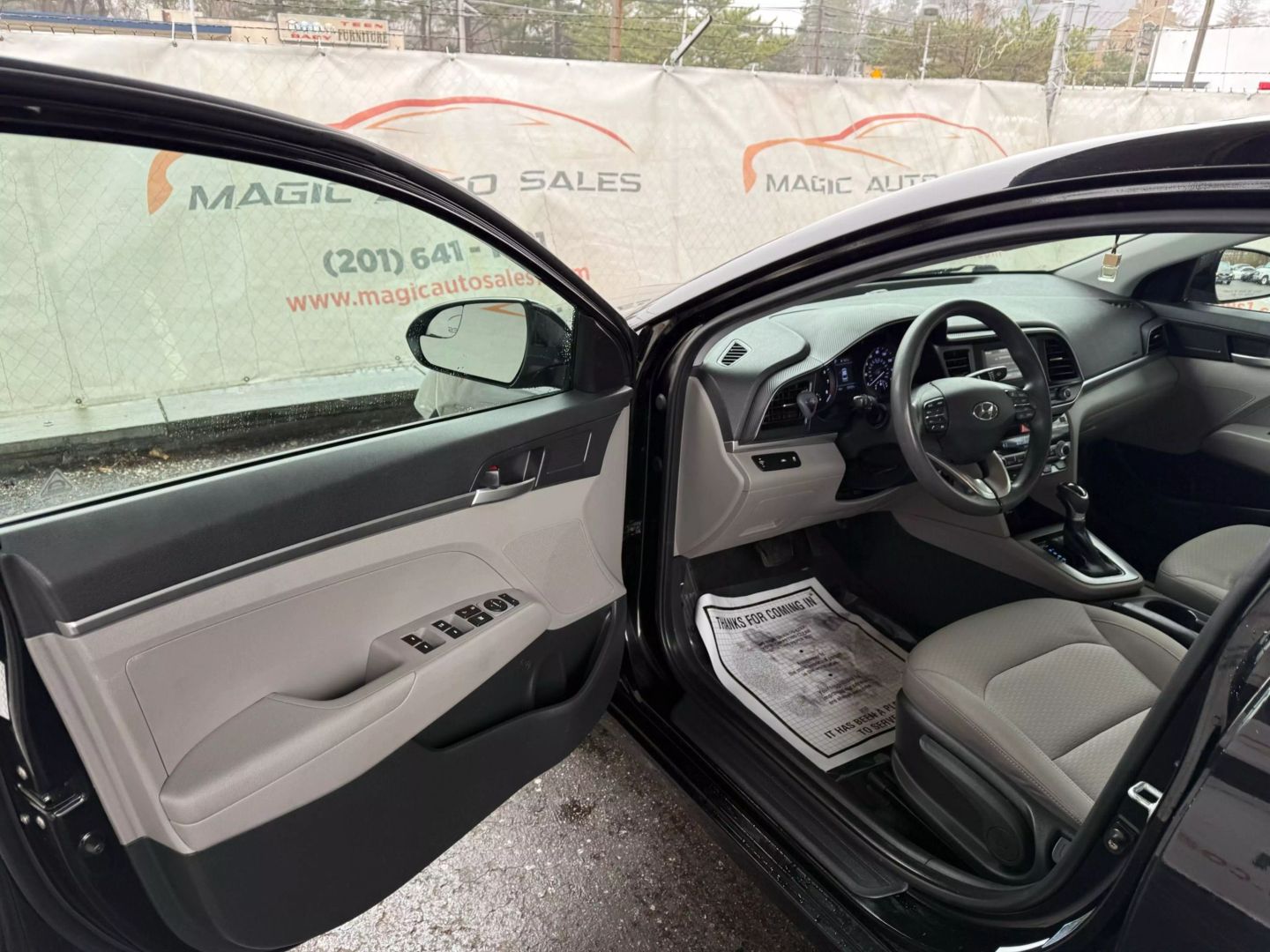 2020 Hyundai Elantra - Image 14