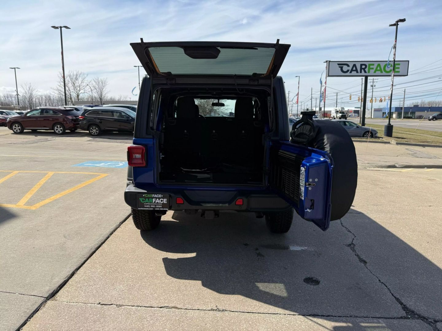 2018 Jeep Wrangler Unlimited - Image 12