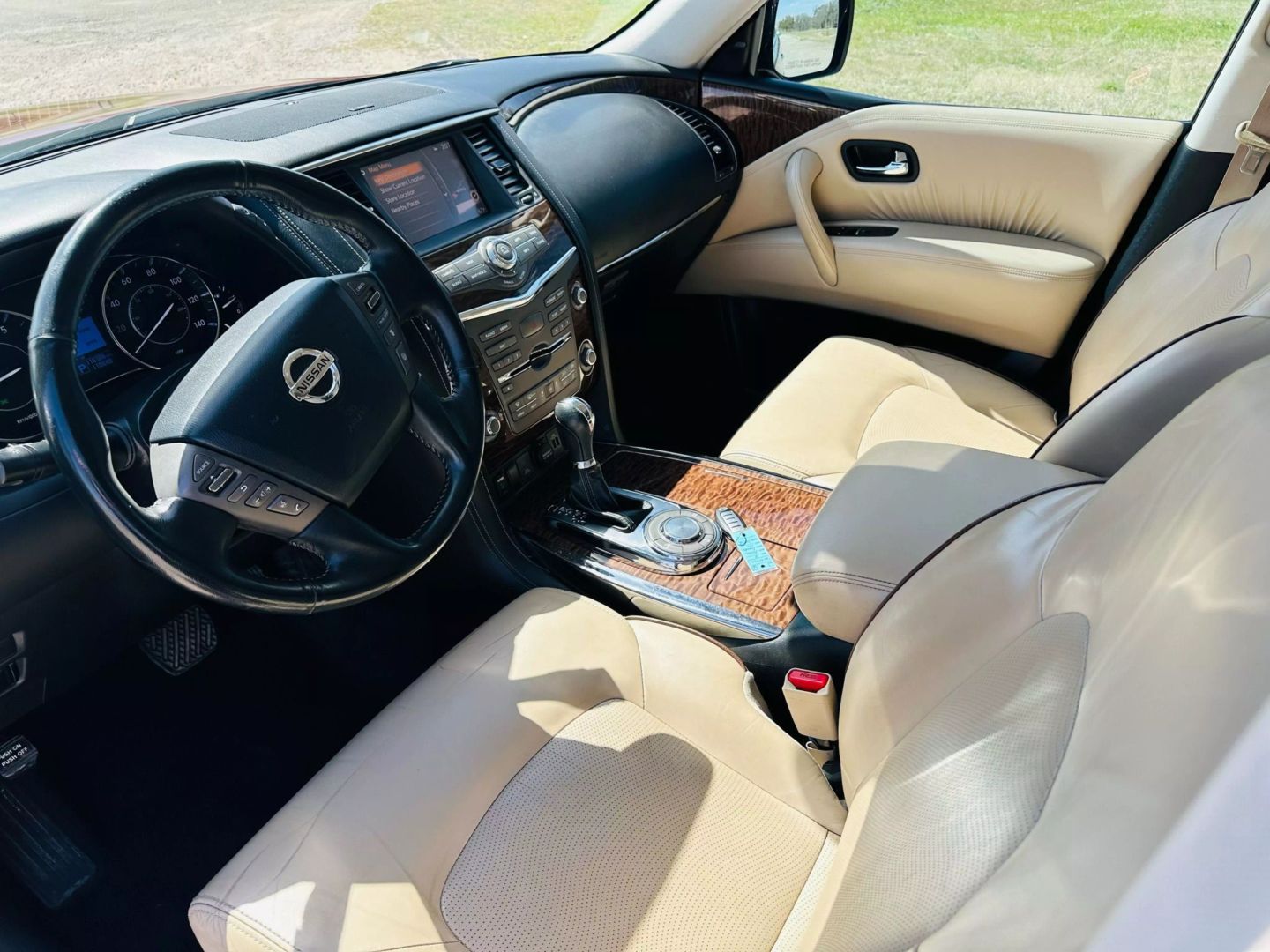 2018 Nissan Armada - Image 16