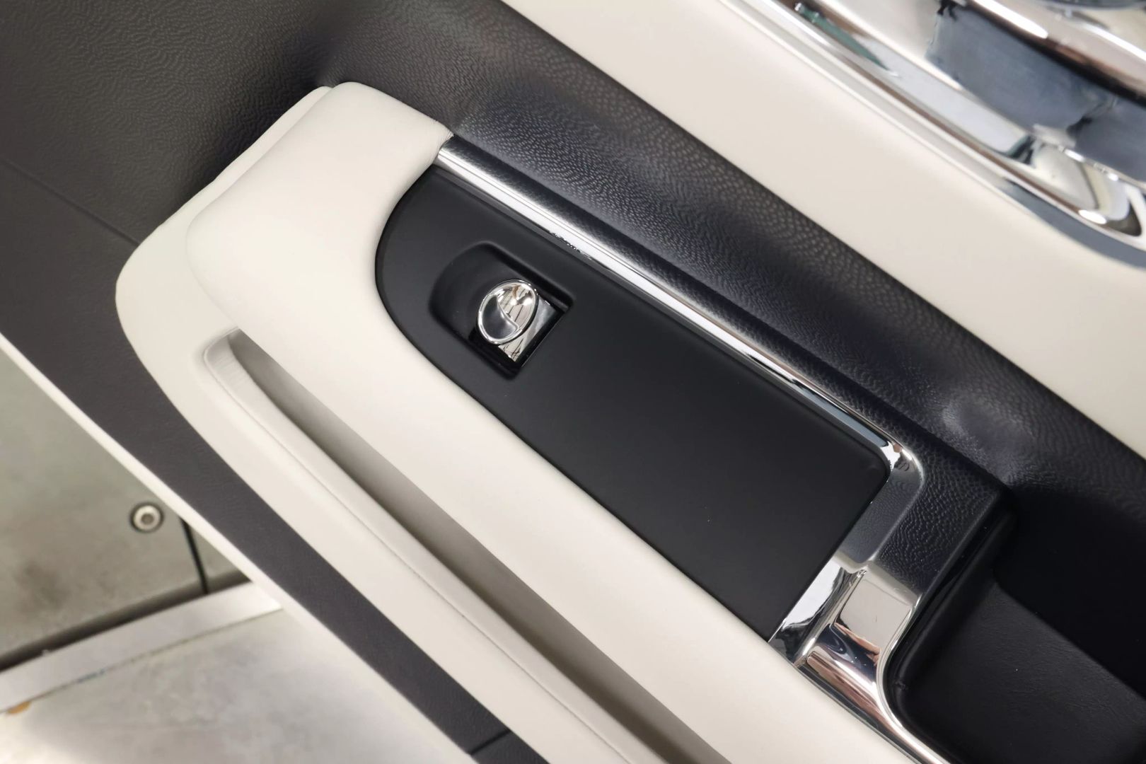 2014 Rolls-royce Wraith - Image 74