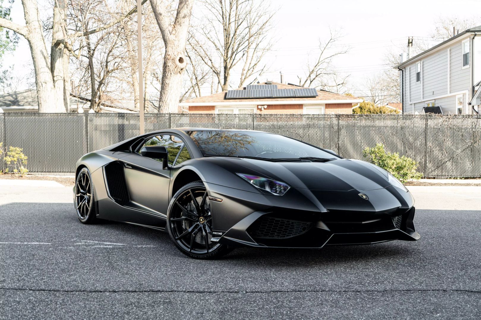2014 Lamborghini Aventador - Image 2