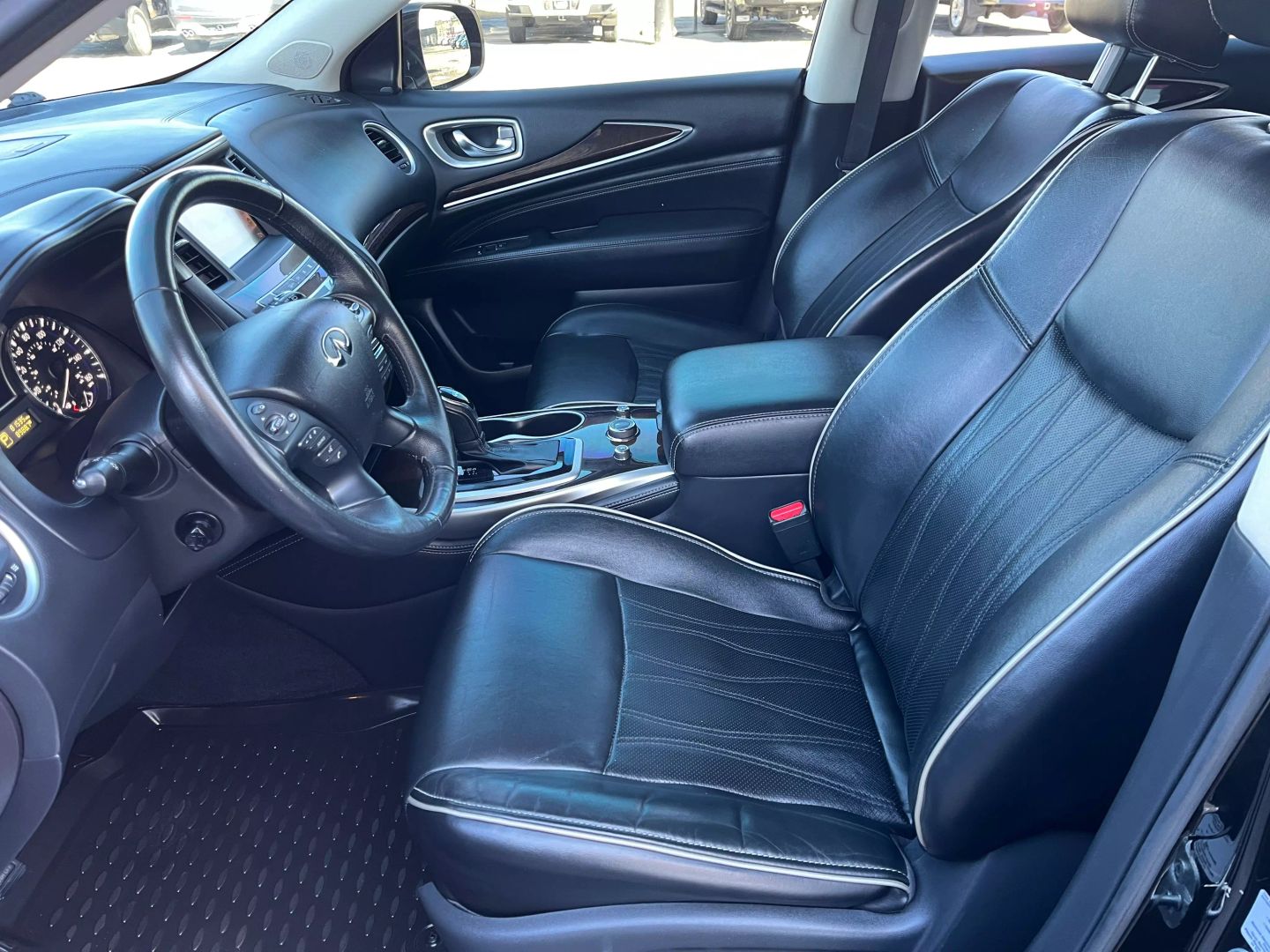 2017 INFINITI QX60 SUV V6, 3.5 LITER 3.5 SPORT UTILITY 4D