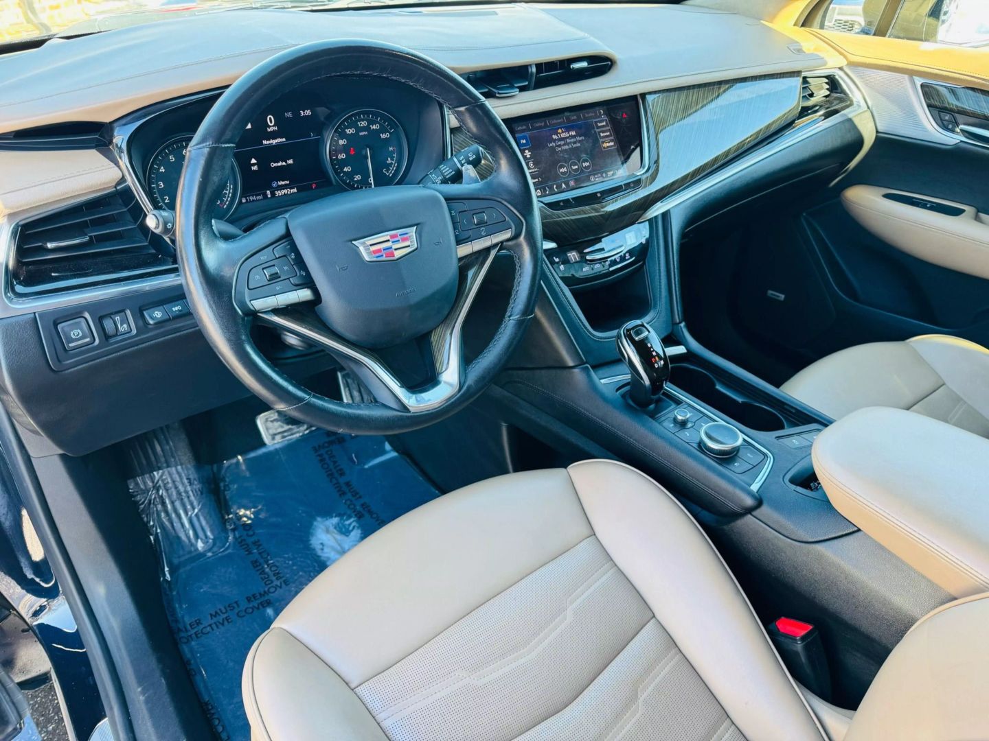 2021 Cadillac Xt6 - Image 13