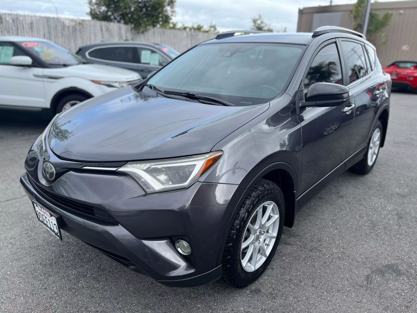2017 Toyota Rav4  Vin: Jtmzfrev6hj716485 Stock Id: 716485 - Image 3