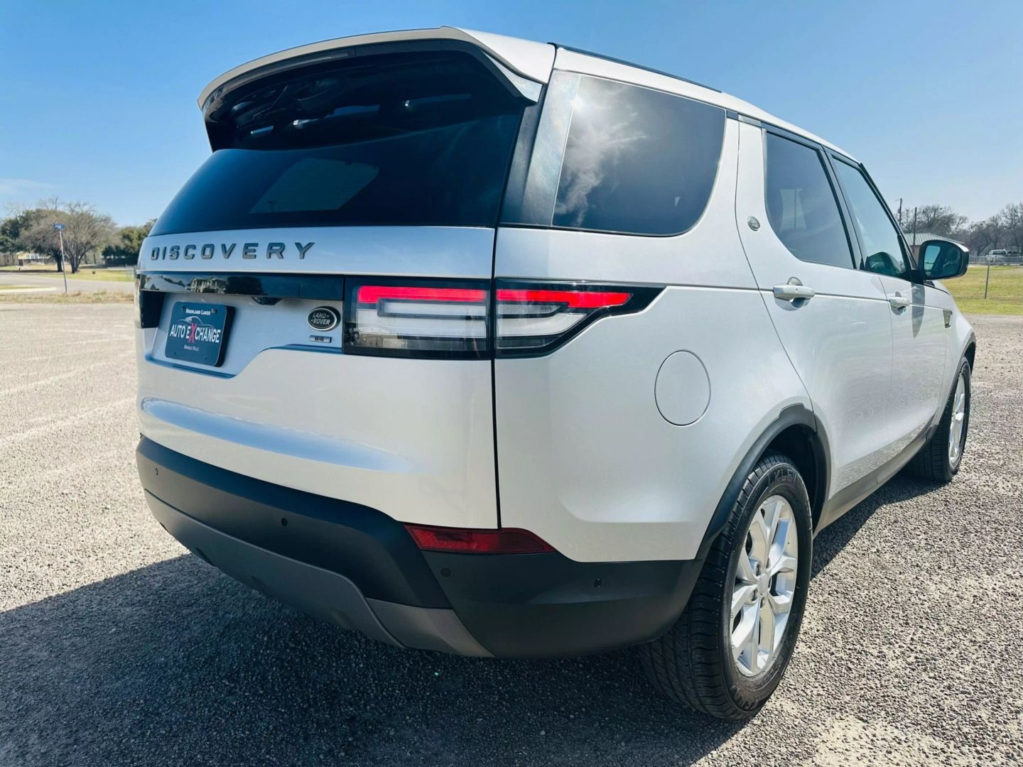 2020 Land Rover Discovery - Image 6