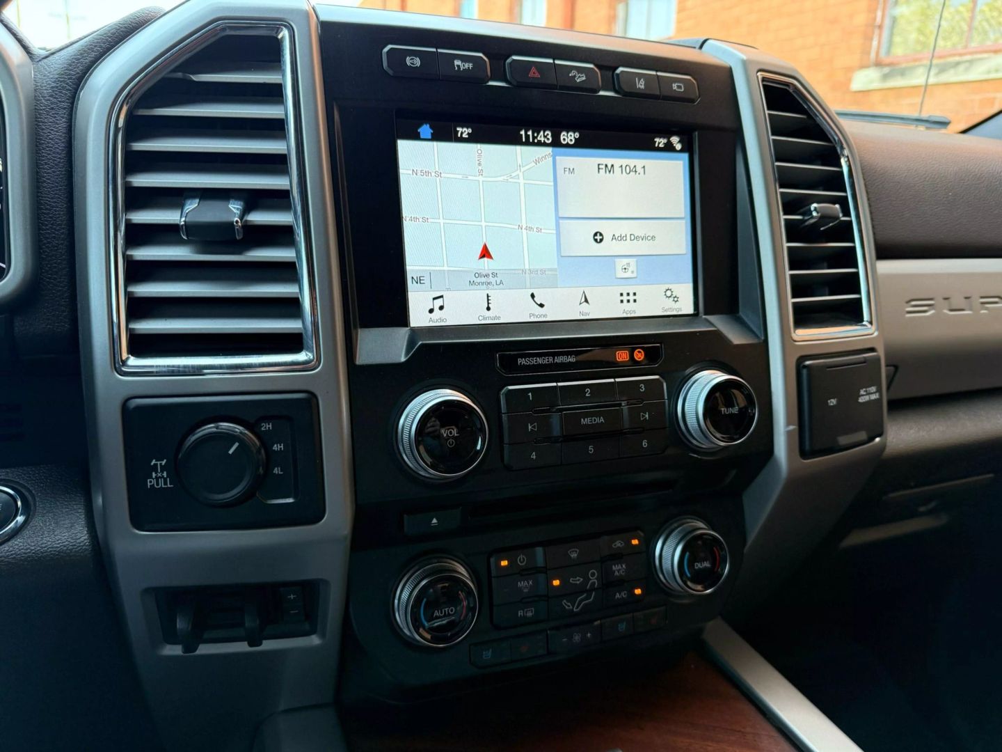 2018 Ford F250 Super Duty Crew Cab - Image 27