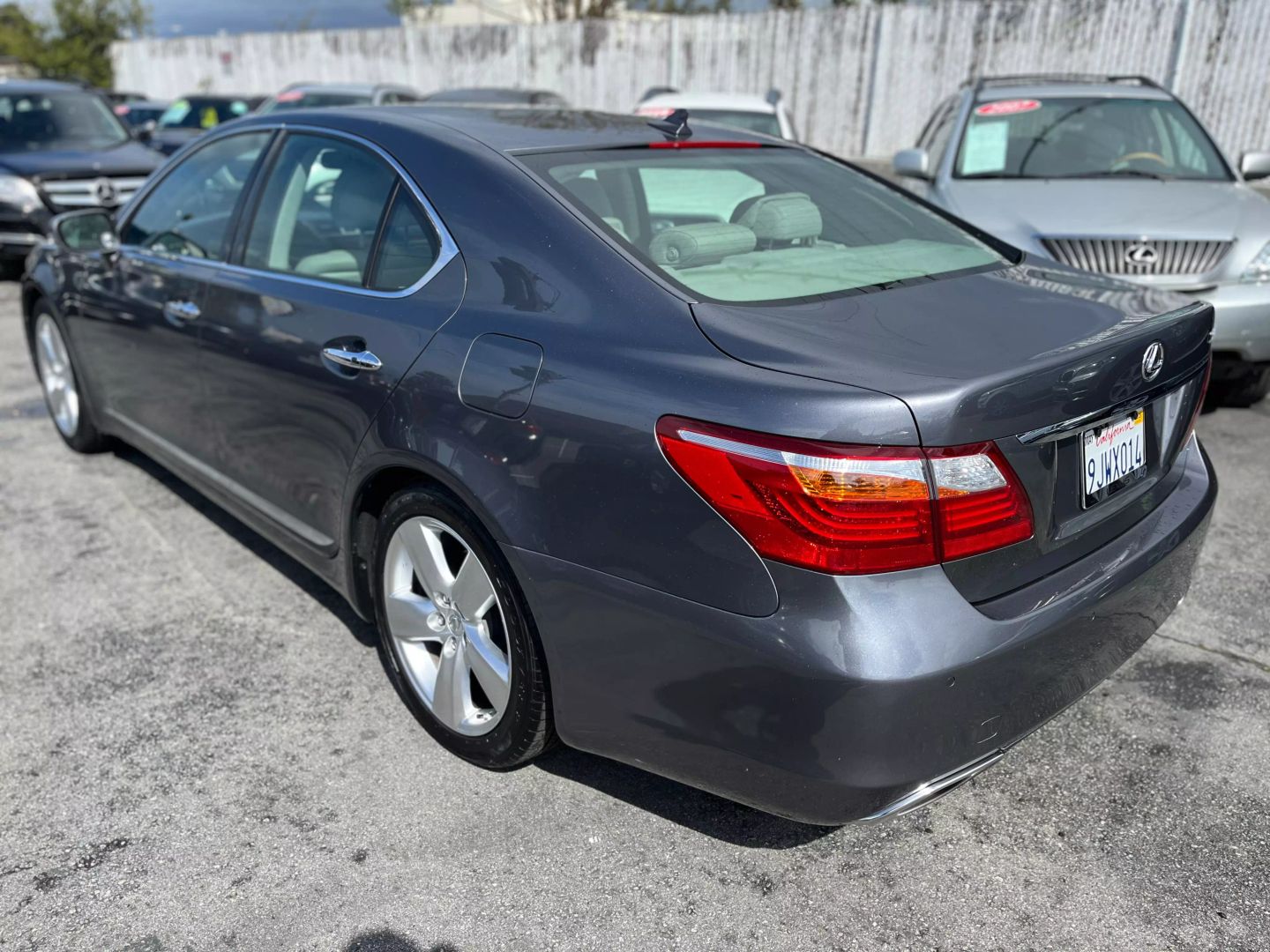 2012 Lexus Ls  Vin: Jthbl1ef1c5112248 Stock Id: 112248 - Image 5