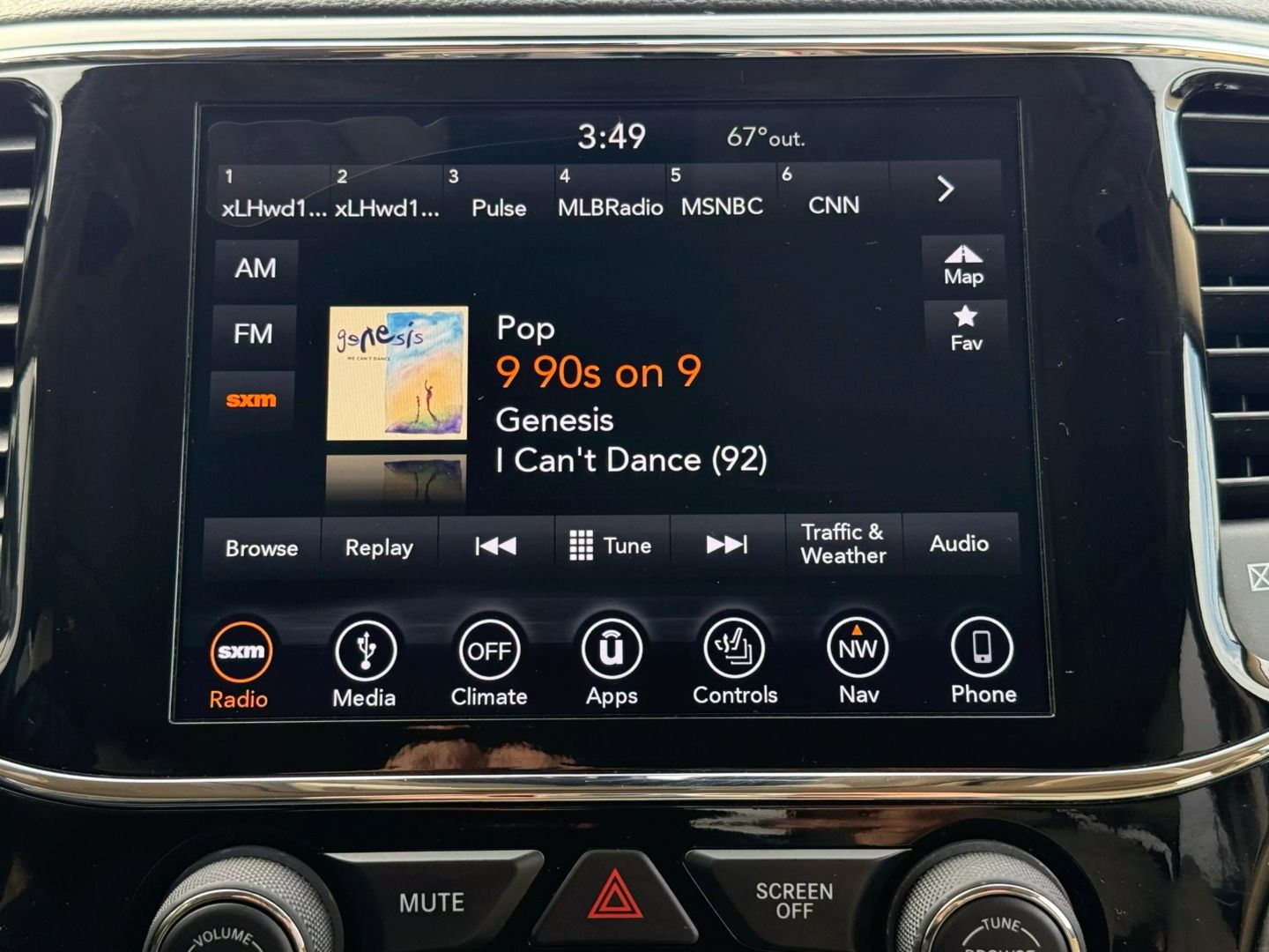 2019 Jeep Grand Cherokee - Image 38