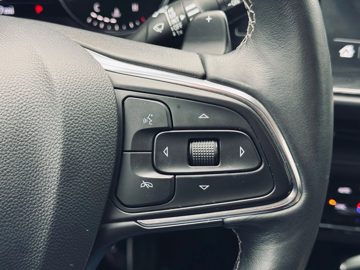 2023 Buick Envision - Image 23