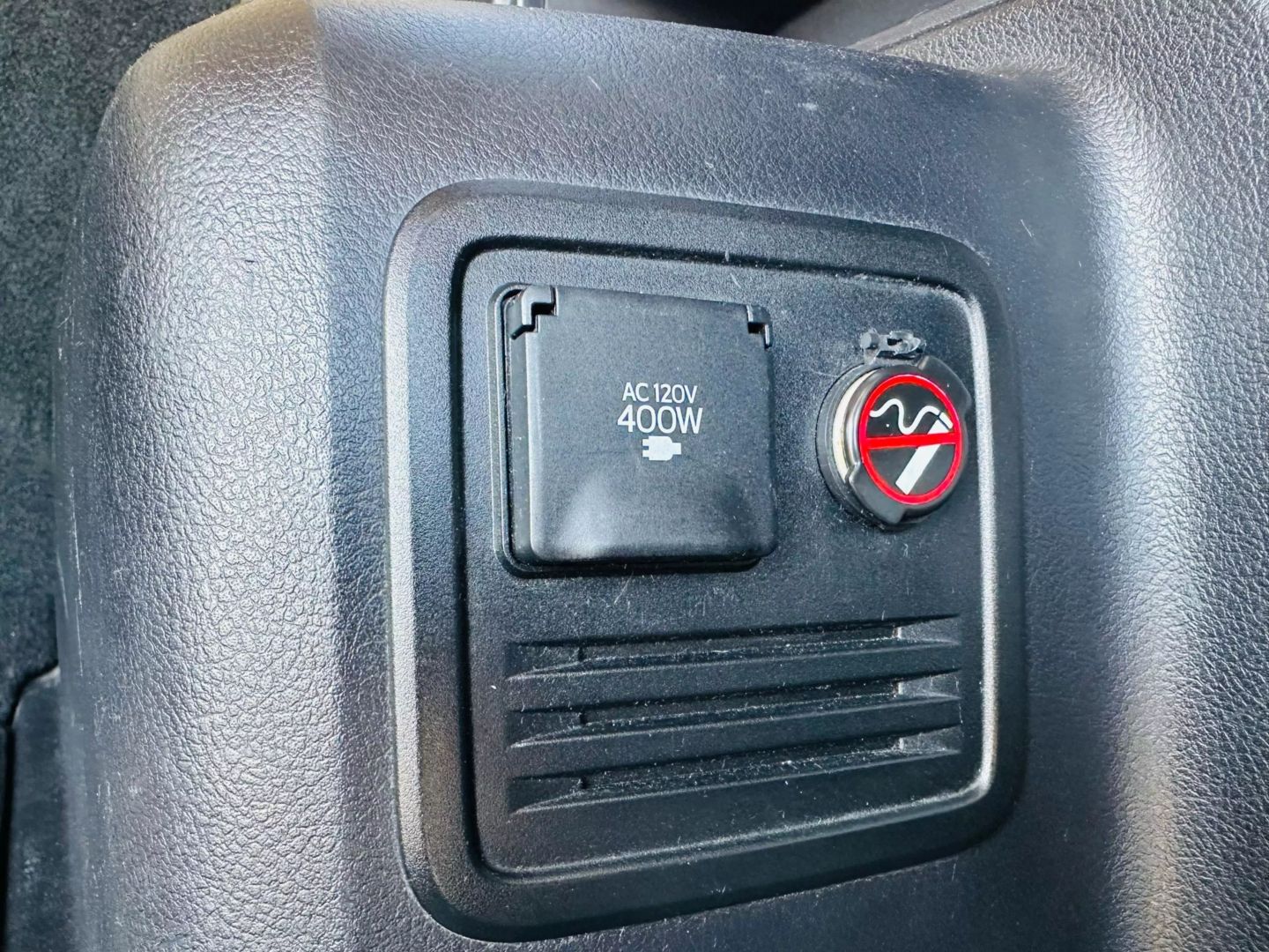 2019 Toyota 4runner - Image 12