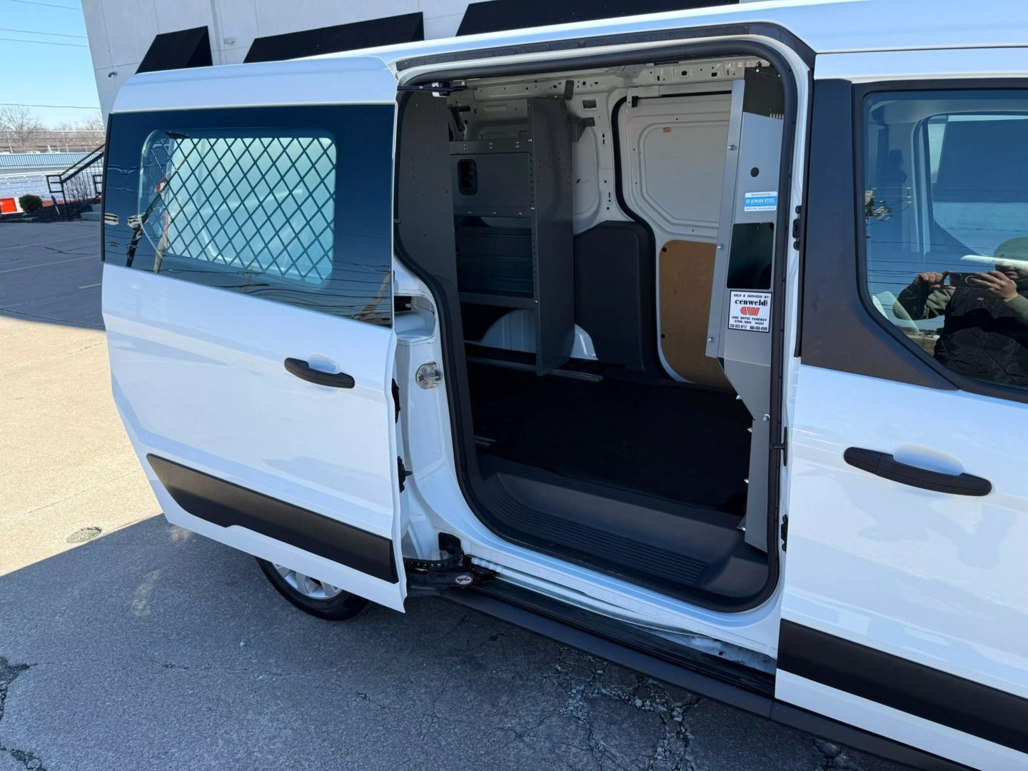 2020 Ford Transit Connect Cargo Van - Image 26