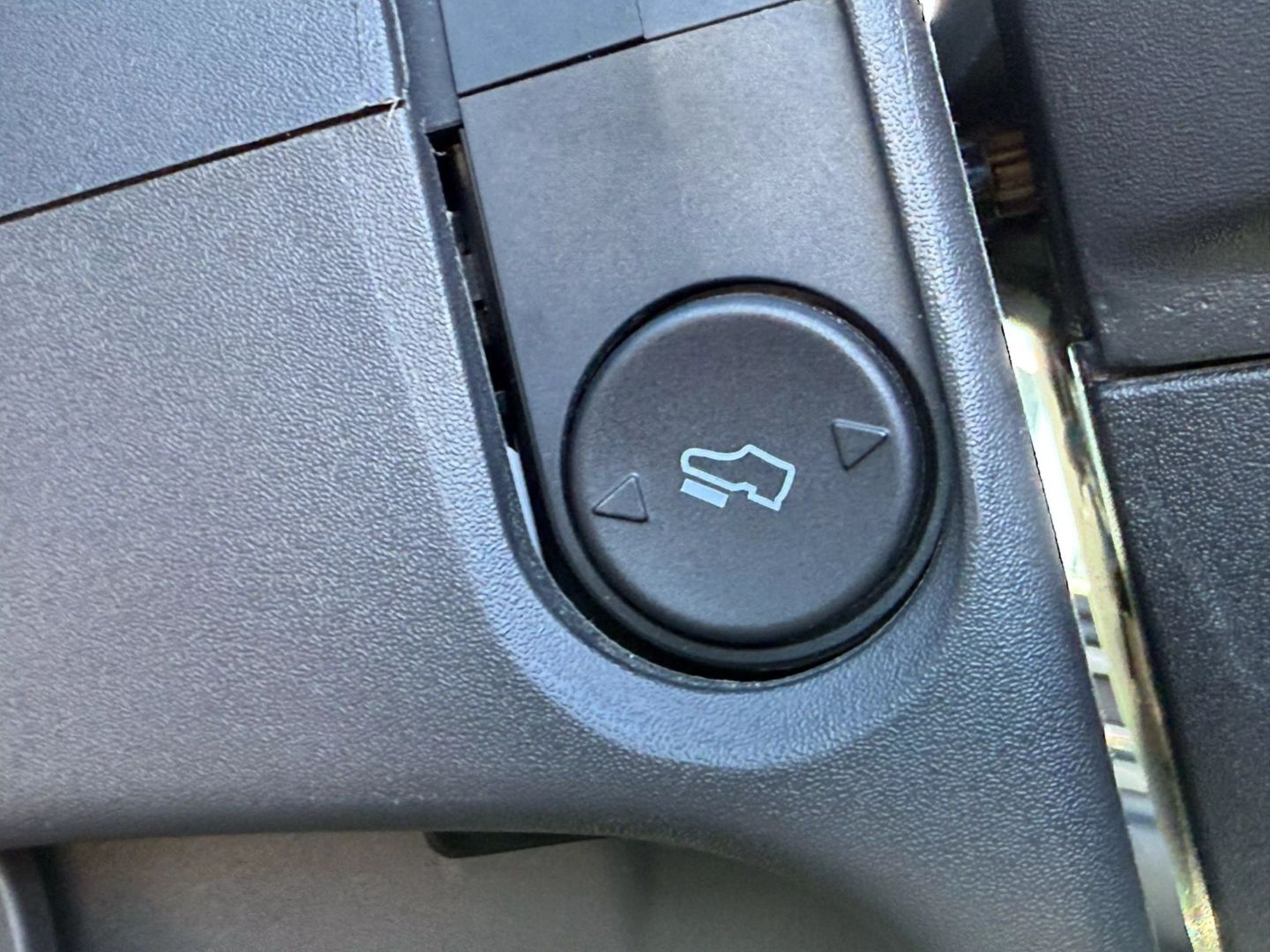 2014 Ford F150 Supercrew Cab - Image 22