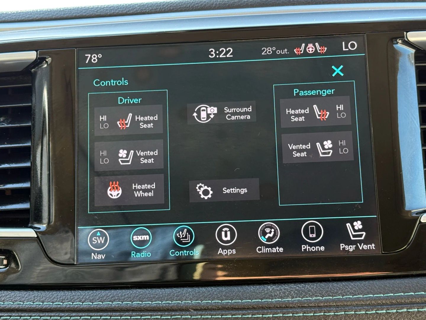 2018 Chrysler Pacifica Hybrid - Image 45