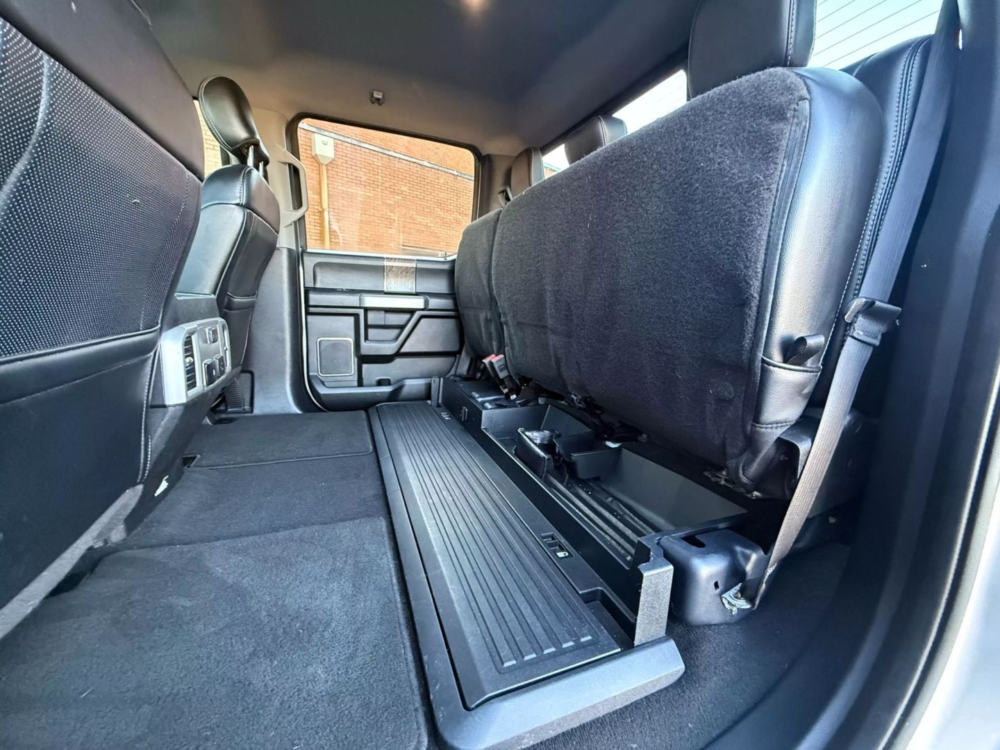 2019 Ford F250 Super Duty Crew Cab - Image 14
