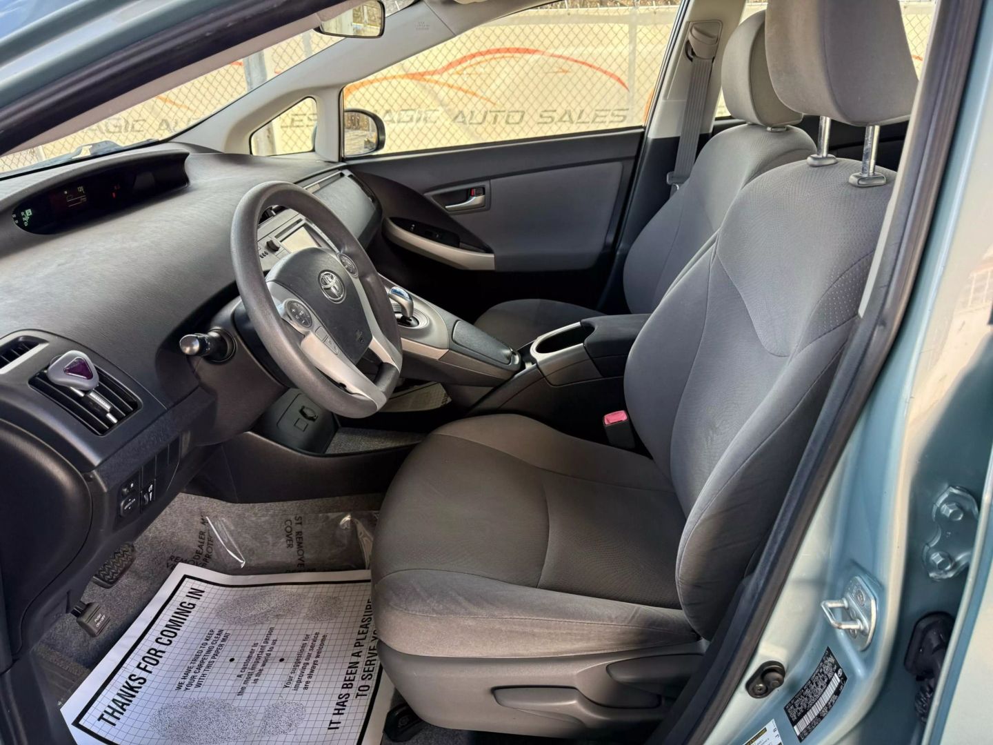 2013 Toyota Prius - Image 15