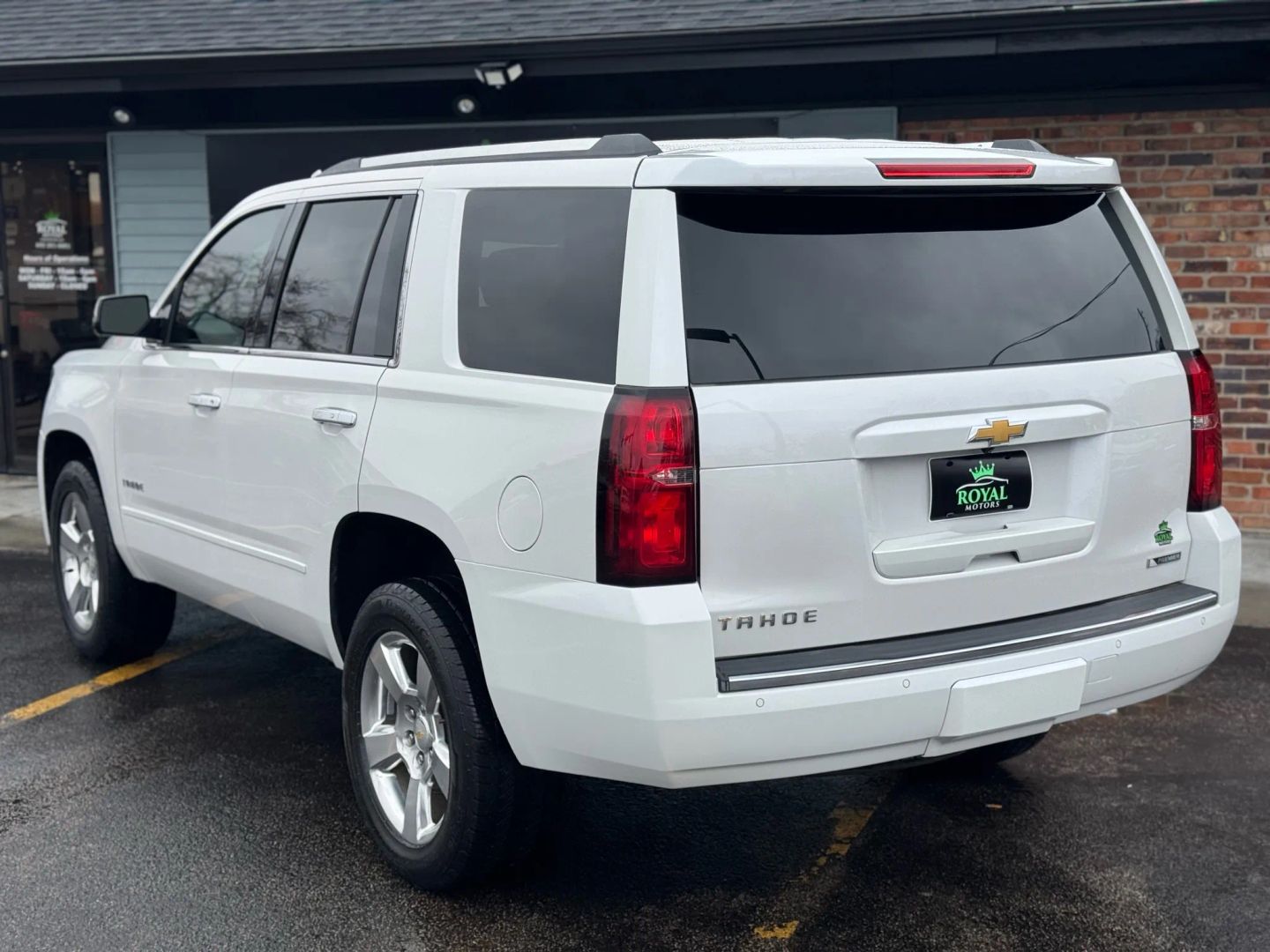 2017 Chevrolet Tahoe - Image 10