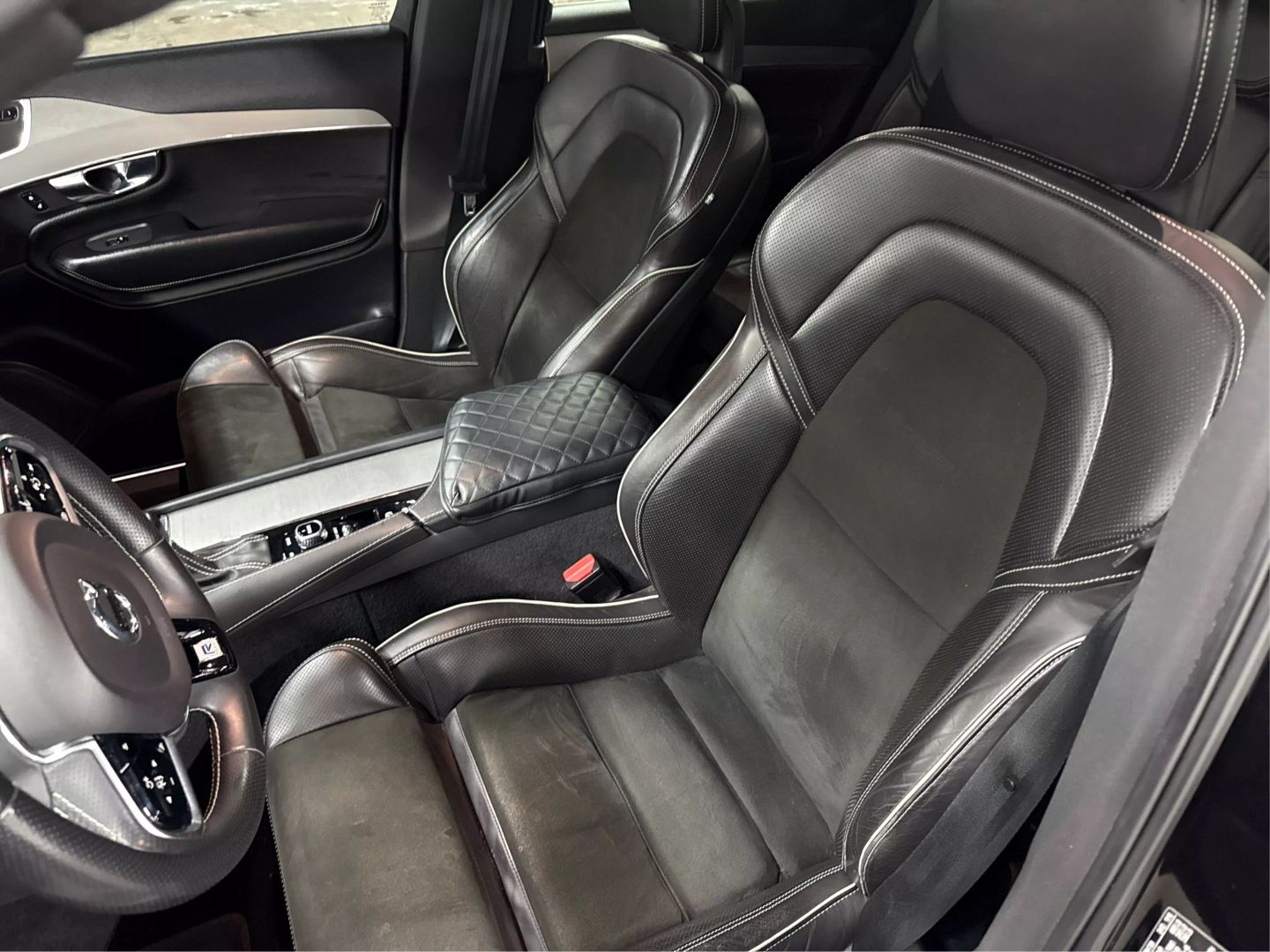 2017 Volvo Xc90 - Image 31