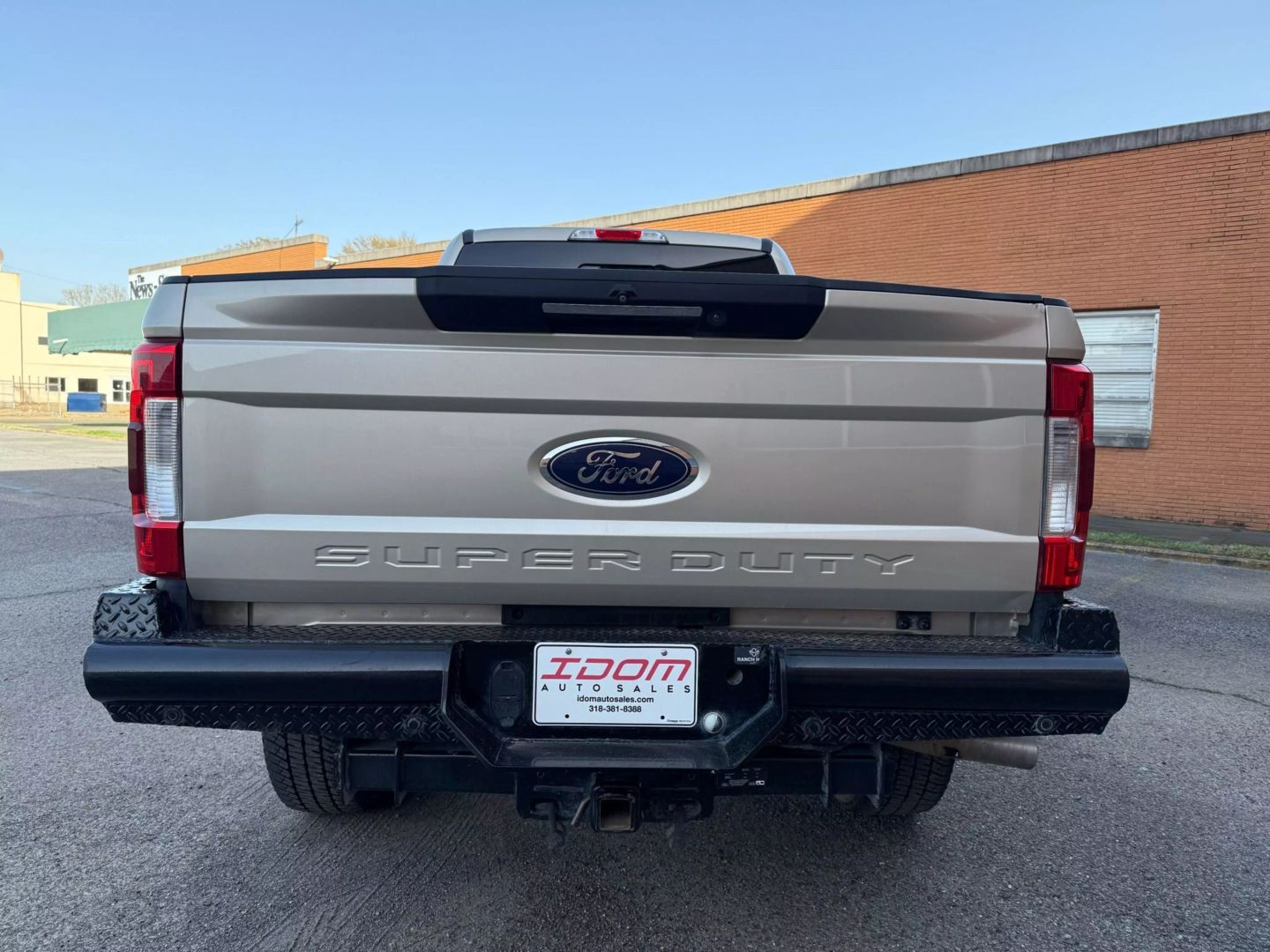 2018 Ford F250 Super Duty Crew Cab - Image 6