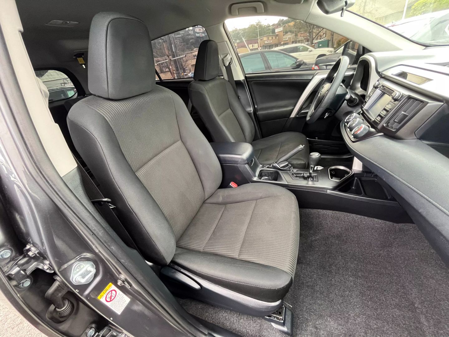 2017 Toyota Rav4  Vin: Jtmzfrev6hj716485 Stock Id: 716485 - Image 13