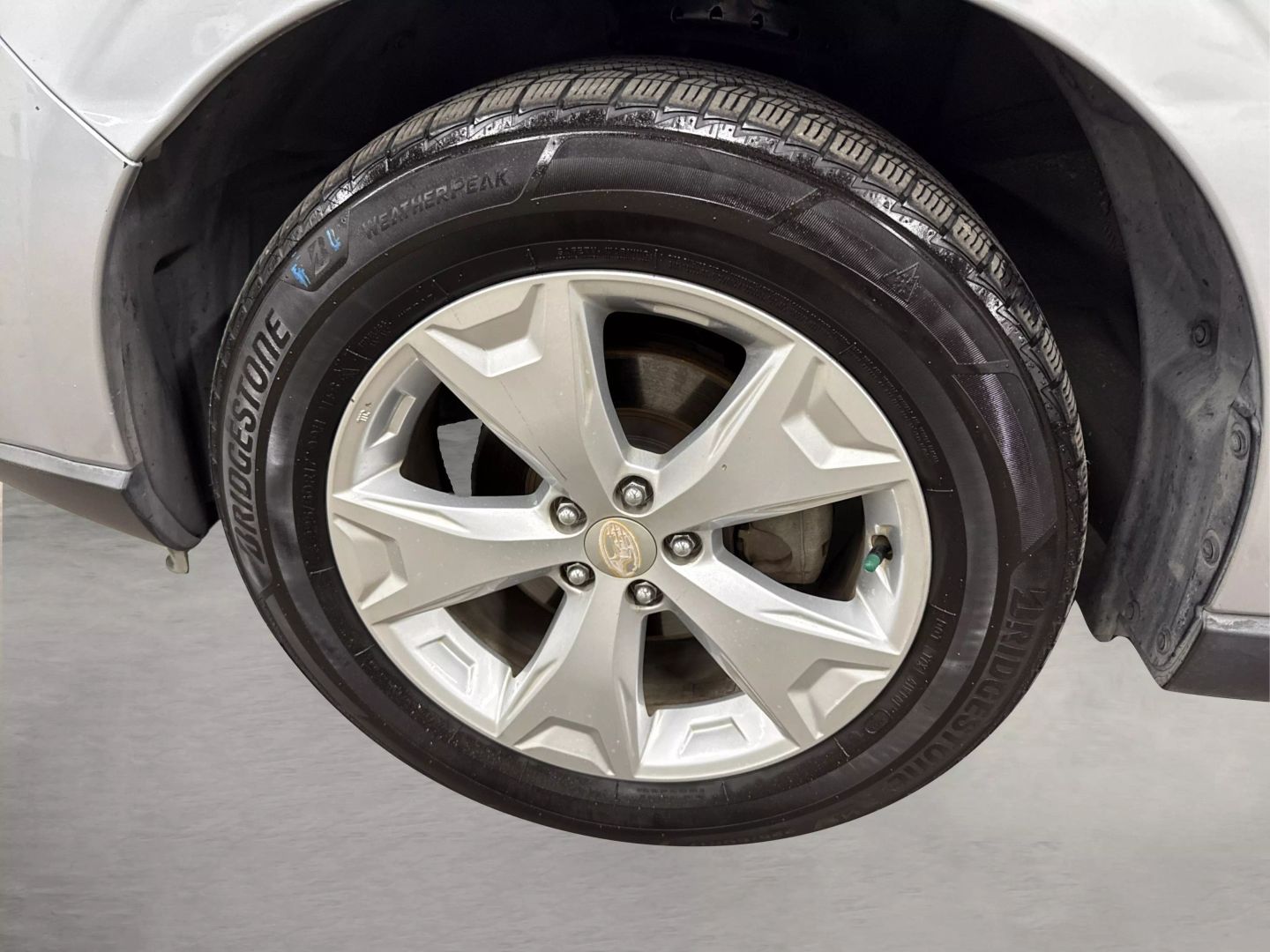2015 Subaru Forester - Image 18