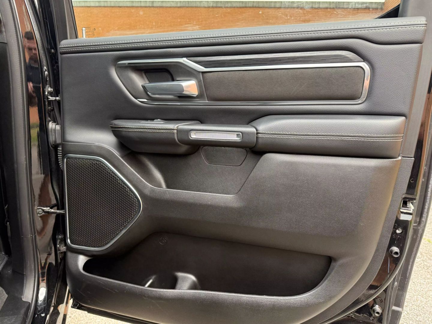 2024 Ram 1500 Crew Cab - Image 19