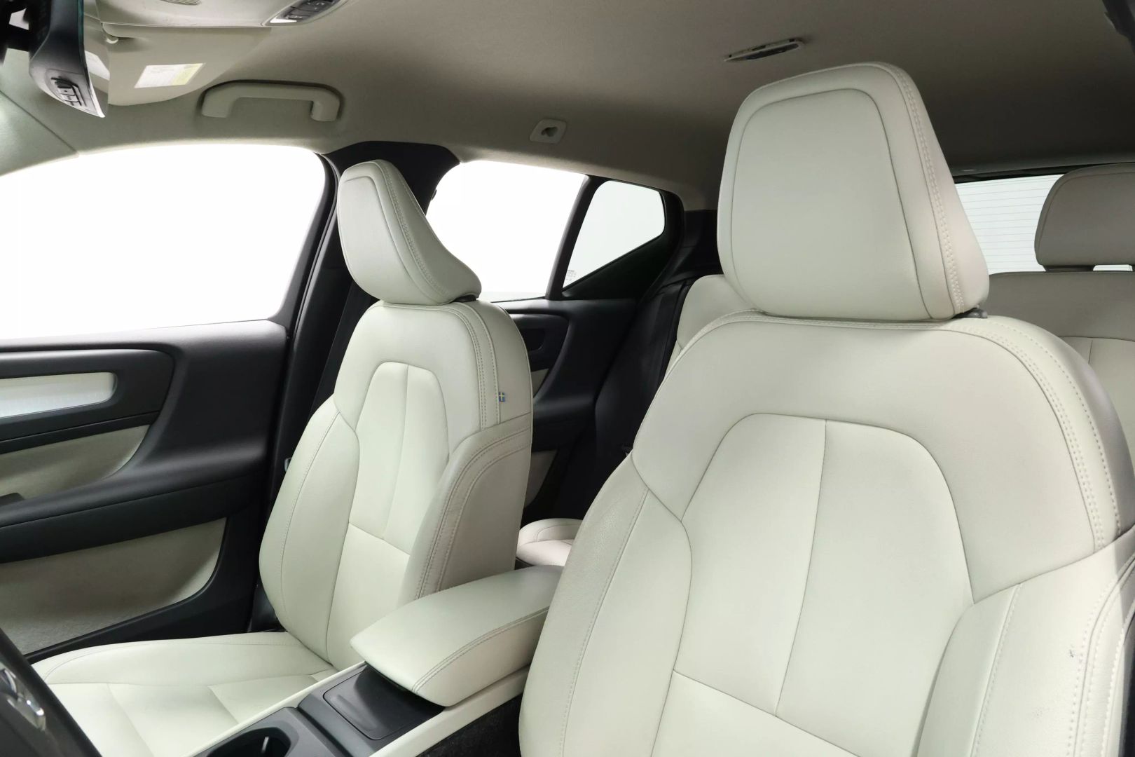 2019 Volvo Xc40 - Image 17