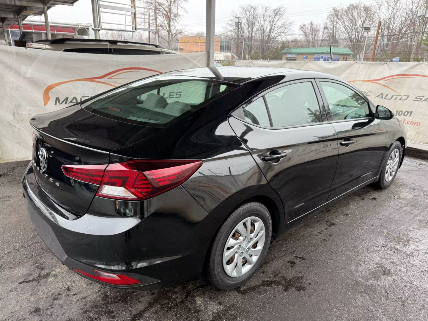 2020 Hyundai Elantra - Image 12