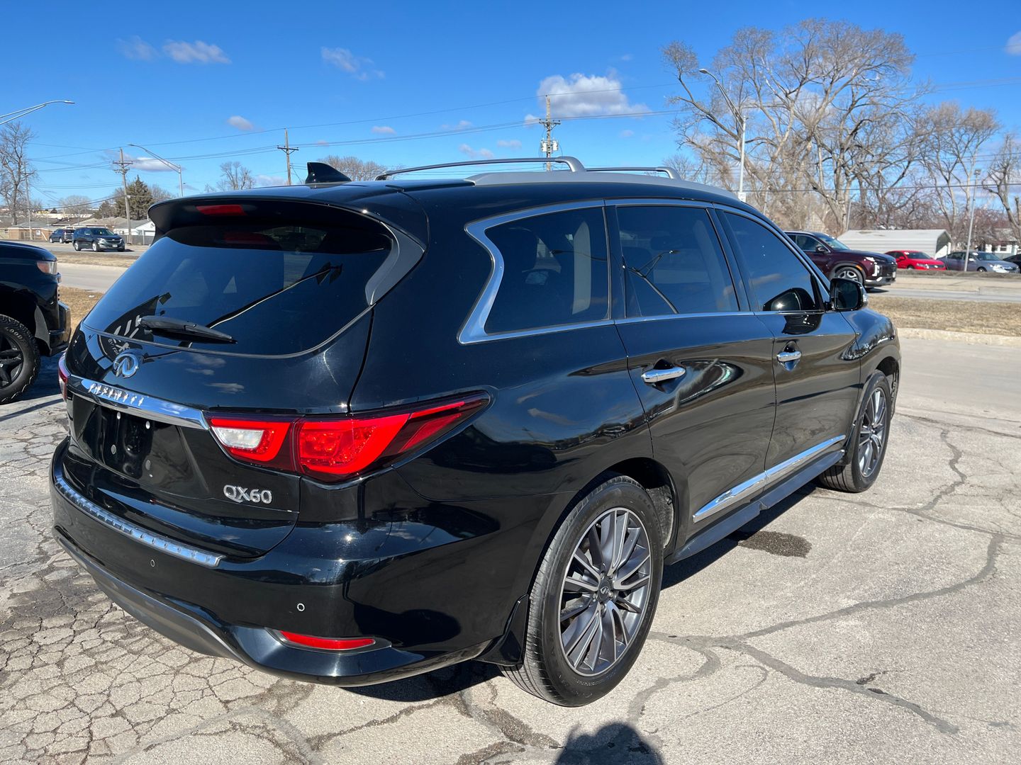 2017 INFINITI QX60 SUV V6, 3.5 LITER 3.5 SPORT UTILITY 4D