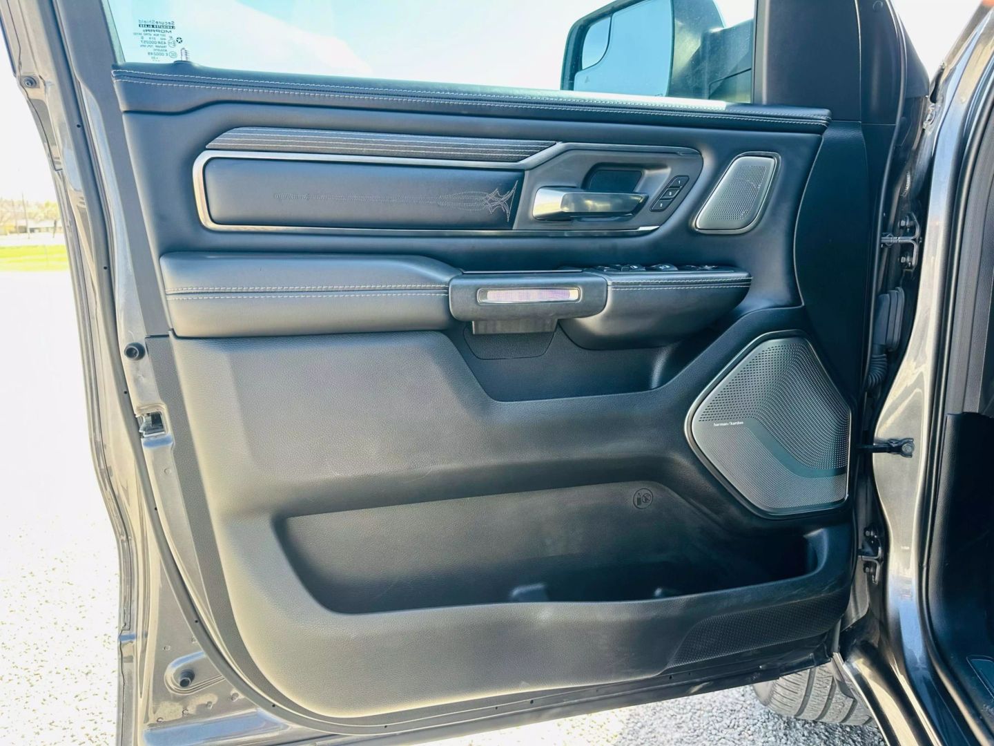 2020 Ram 1500 Crew Cab - Image 15