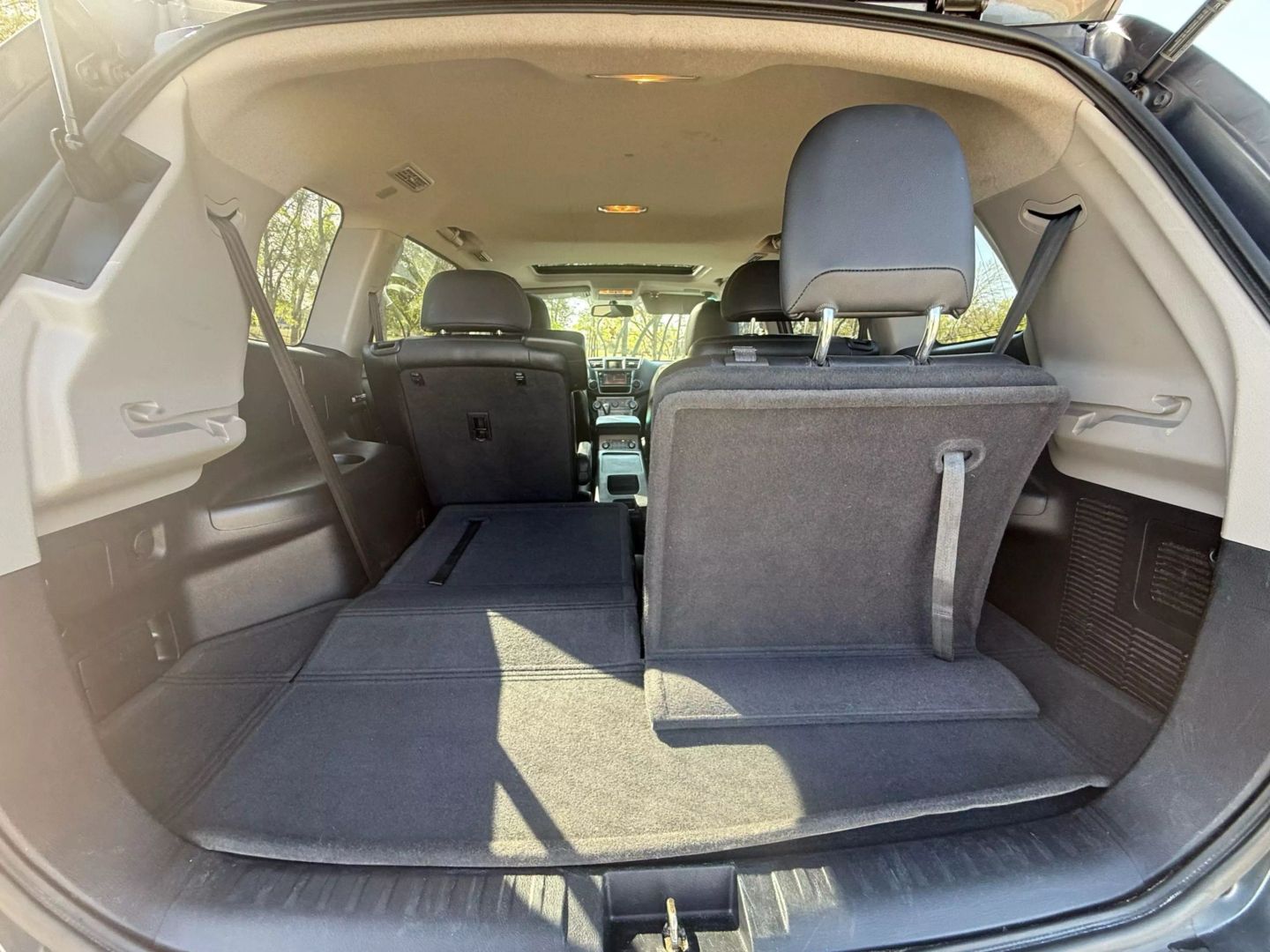 2013 Toyota Highlander - Image 32
