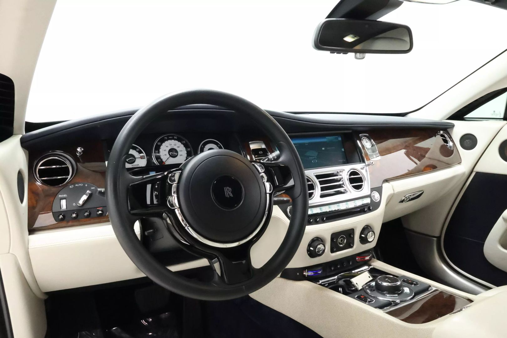 2014 Rolls-royce Wraith - Image 2