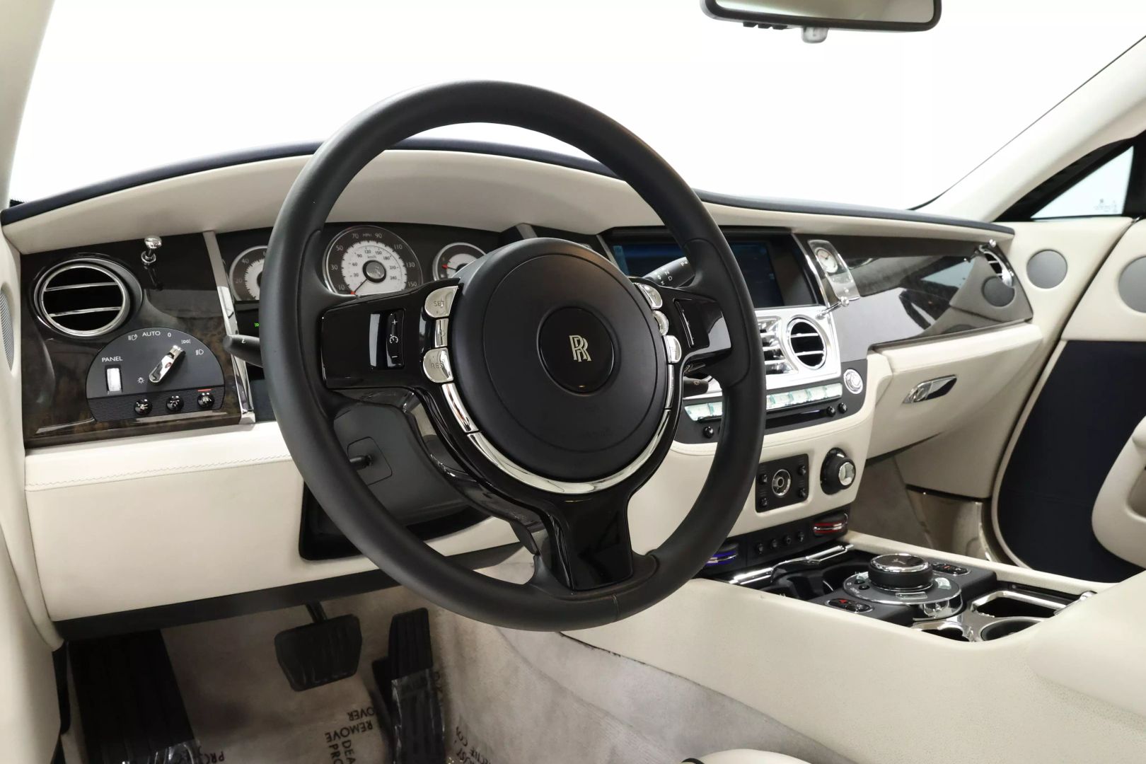 2014 Rolls-royce Wraith - Image 2
