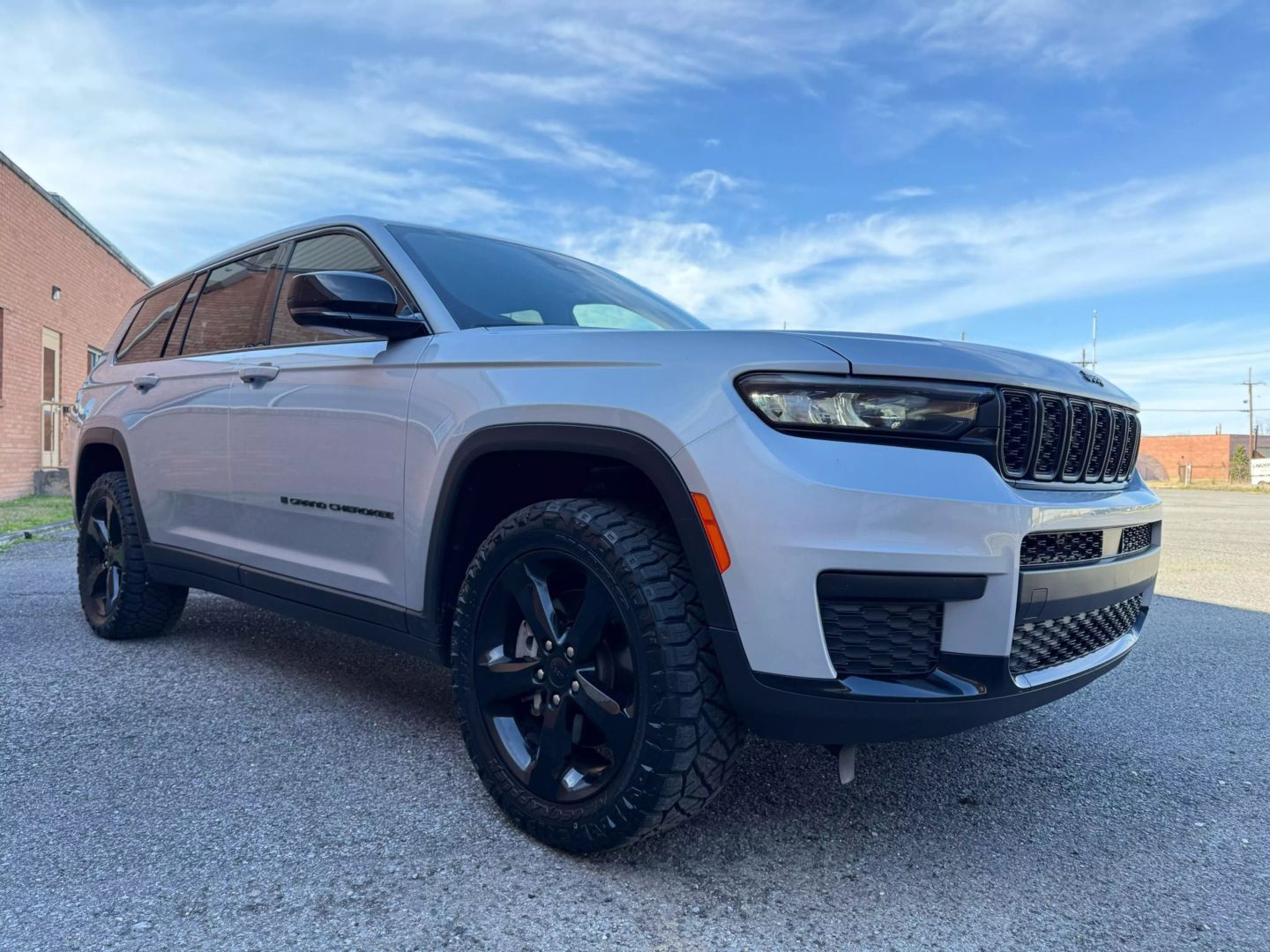 2023 Jeep Grand Cherokee L - Image 8