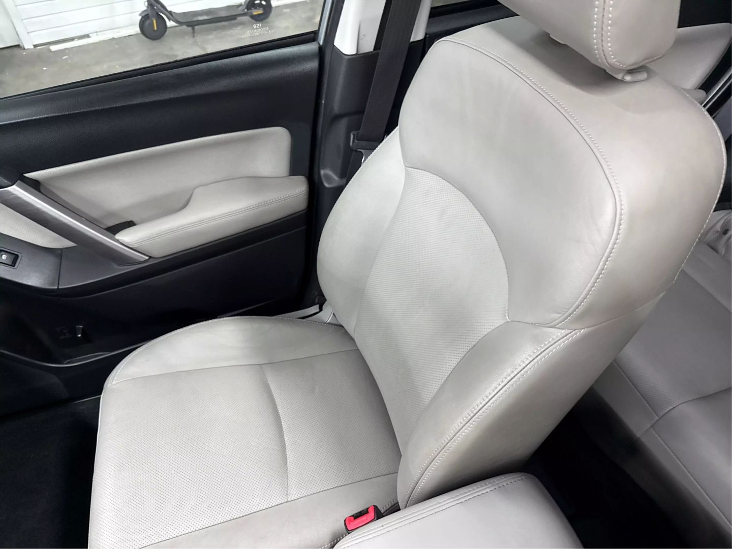 2015 Subaru Forester - Image 29