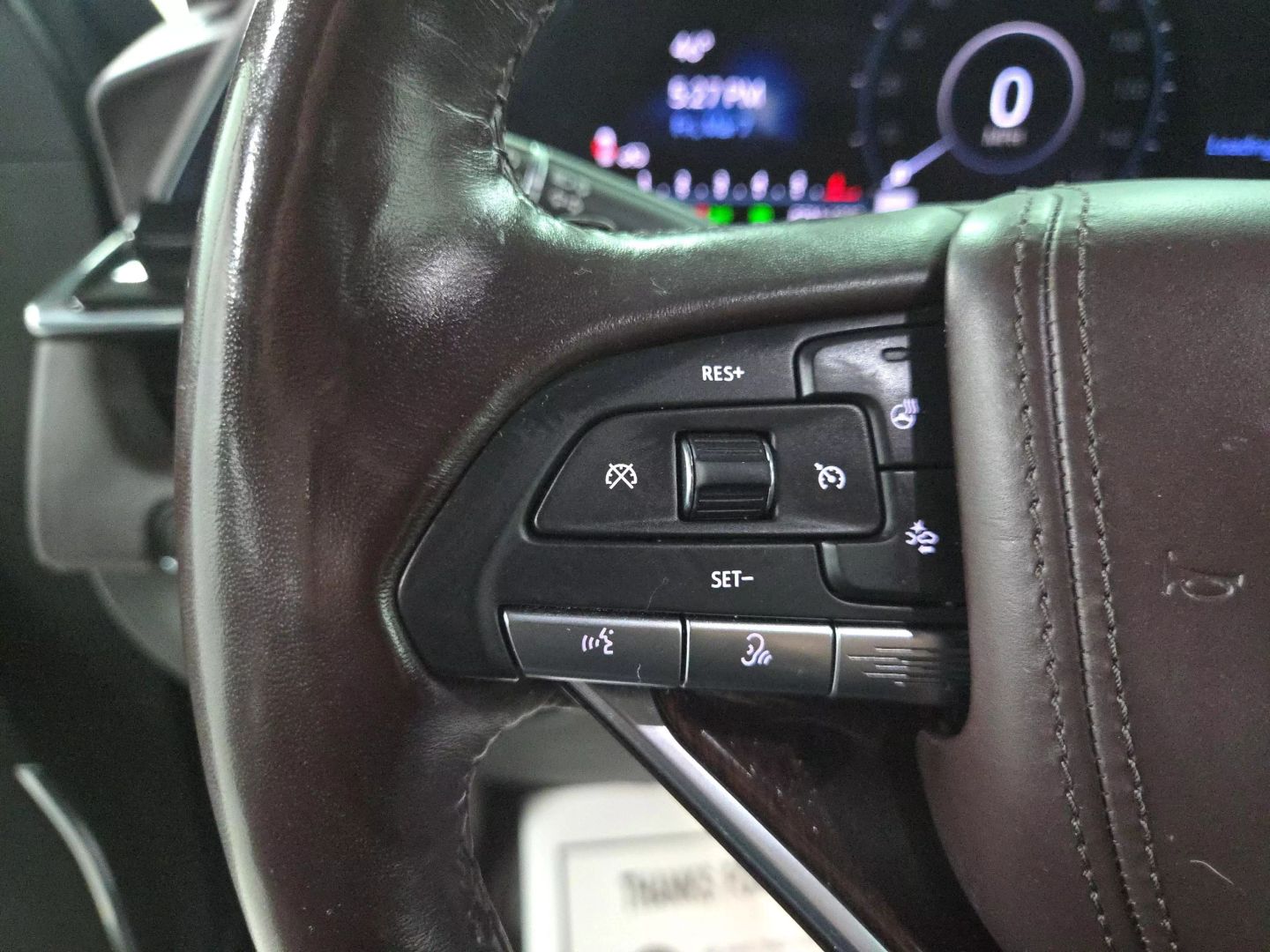 2022 Cadillac Escalade - Image 34