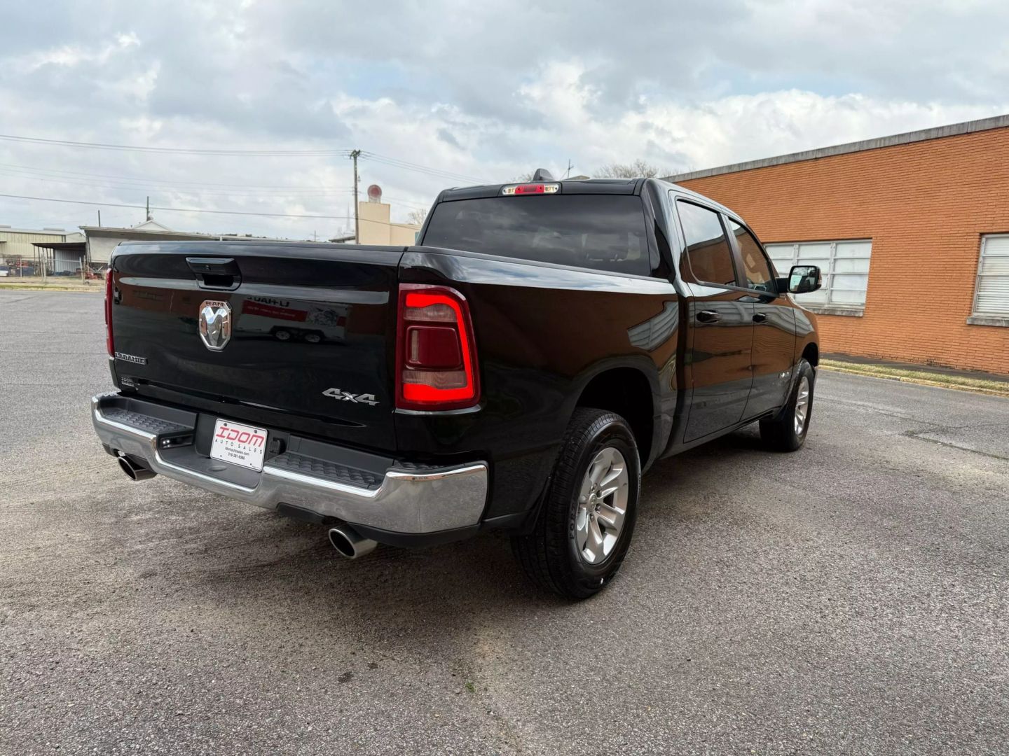 2024 Ram 1500 Crew Cab - Image 6